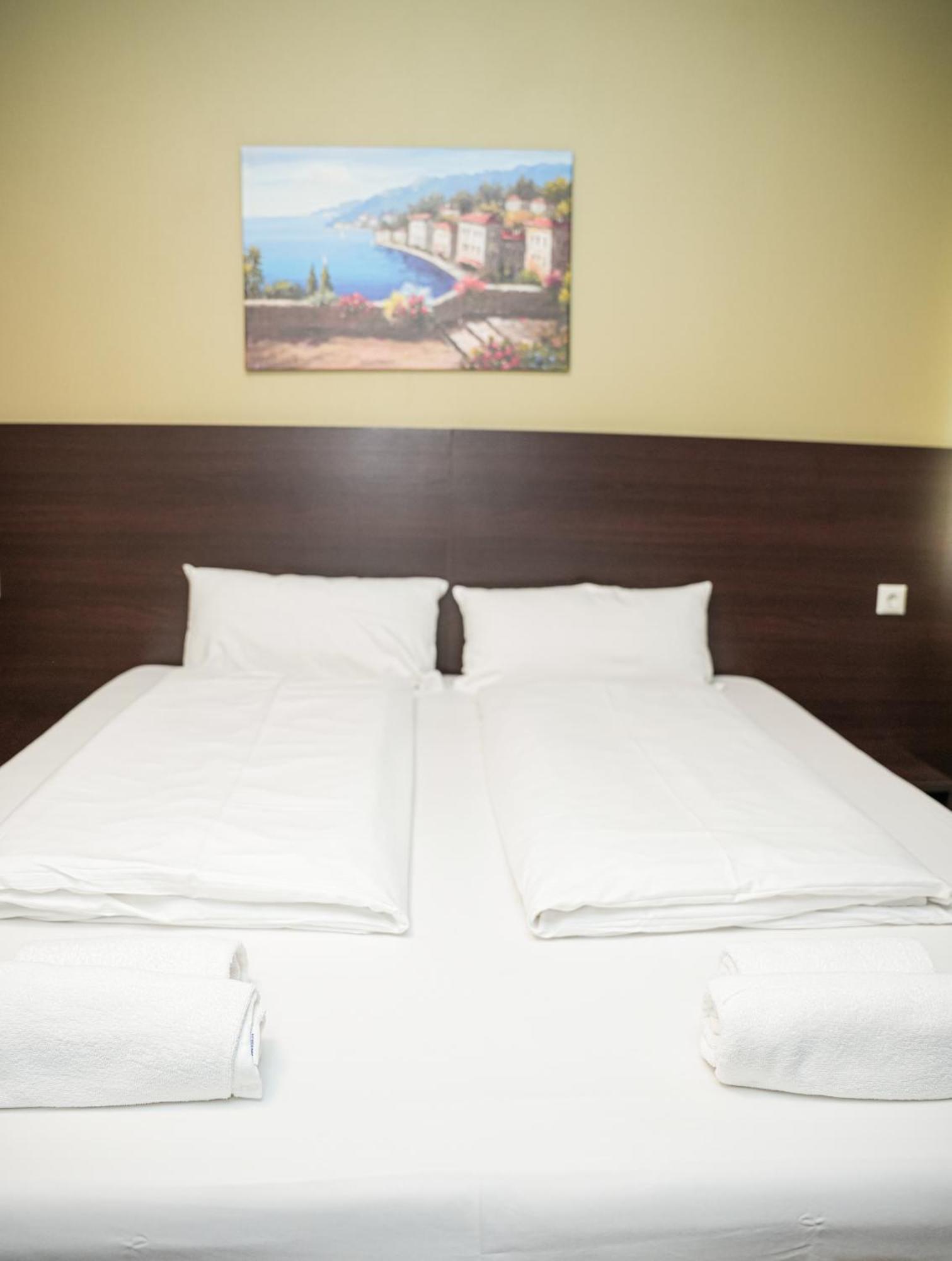 Star Hotel 3*